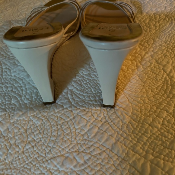 Fendi wedge sandals cream size 39 ( Authentic) - Picture 8 of 8